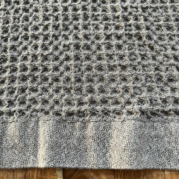 Nutrl Home Bath Towel 56 x 29" Gray Waffle Weave 100% Supima Cotton Loops - Picture 2 of 8